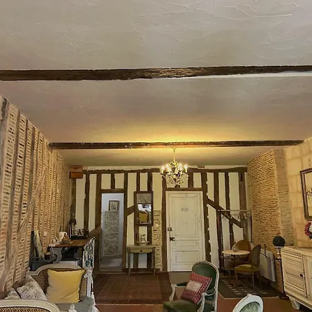Cosy - 2eme Etage - Centre Historique Bergerac